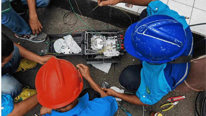 This wall mount socket panel is specifically designed for FTTH indoor applications This wall mount socket panel is specifically designed for FTTH indoor applications